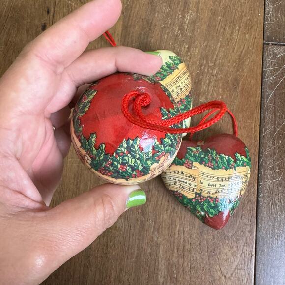 Vintage Christmas Heart Ornaments Old World Victorian Music Paper Mache - Picture 7 of 10